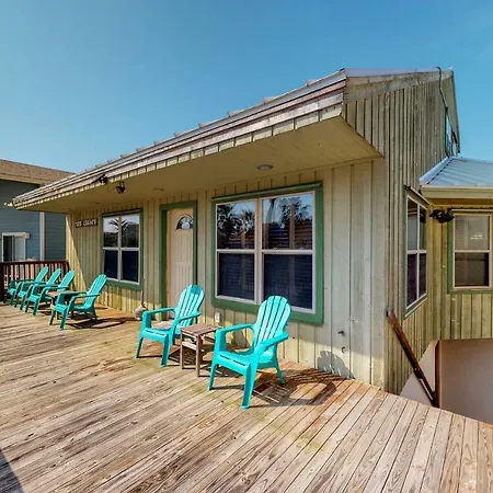 Hibiscus Legacy Villa